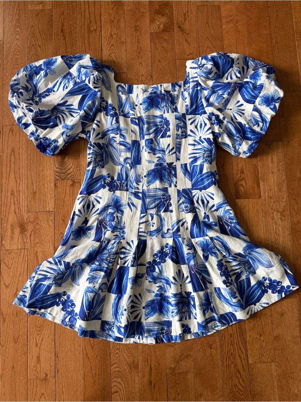 Farm Rio Garden tiles plaid off-white mini dress linen, size medium NWT - Picture 8 of 13